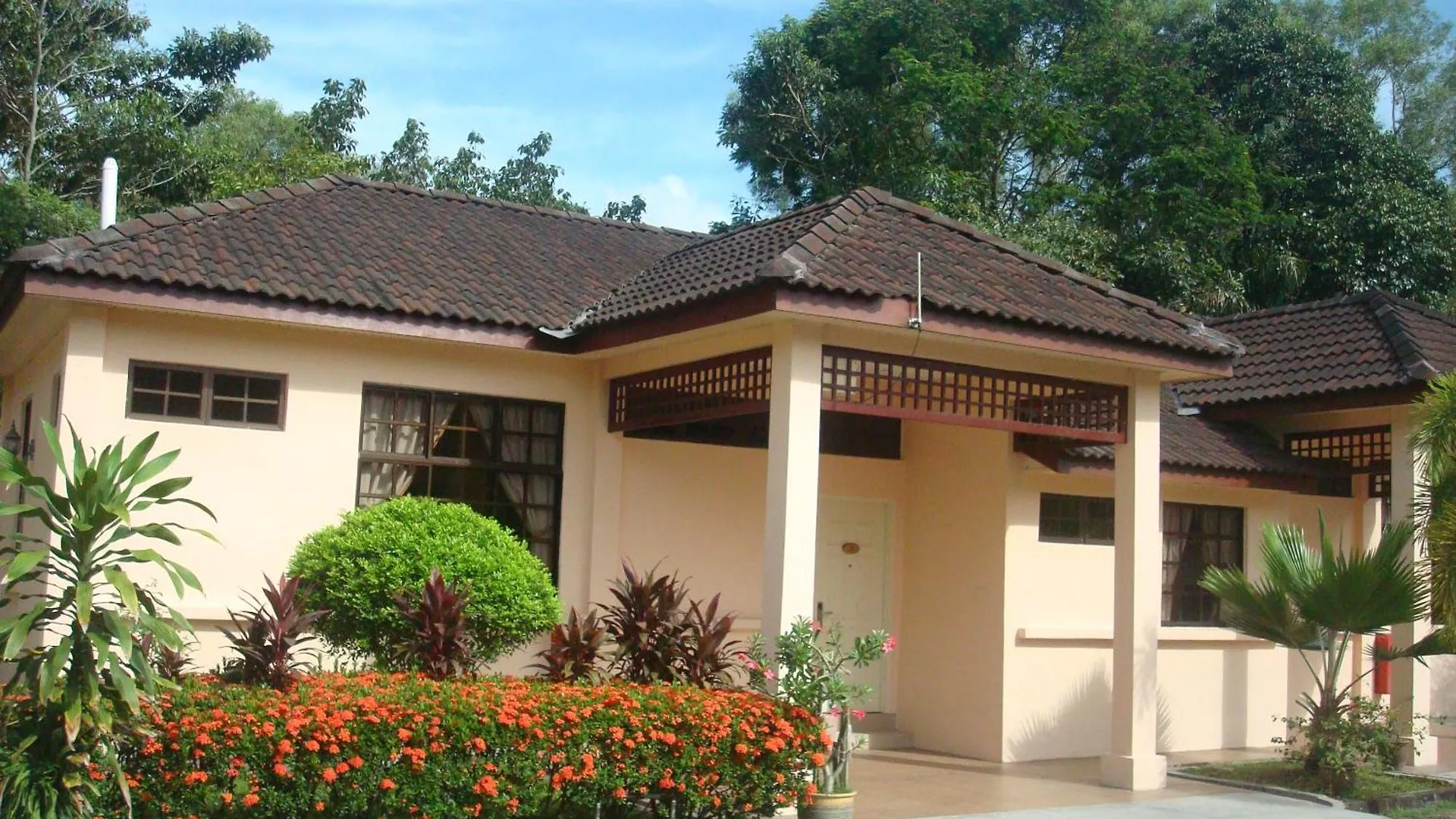 Hotel Safira Country Club Villa Butterworth