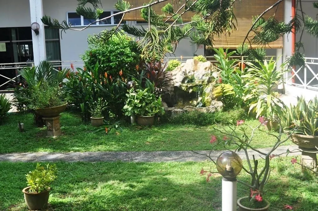 Safira Country Club Villa Butterworth 3*, Perai