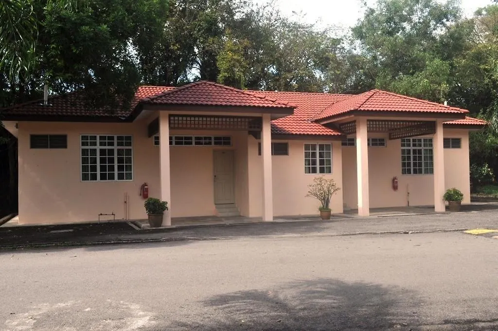 Safira Country Club Villa Butterworth 3*, Perai